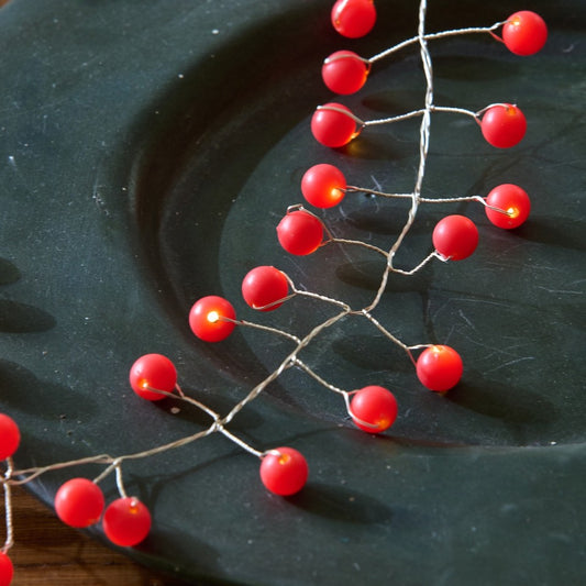 Snowberry Lights Red