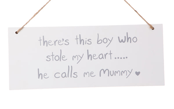 White Plaque hanging Sign Loves Mummy