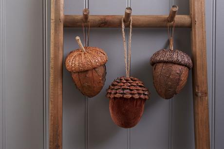 Large Hanging Acorn - 2 Colours